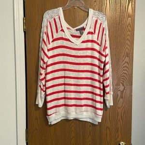 A Pea In A Pod maternity sweater